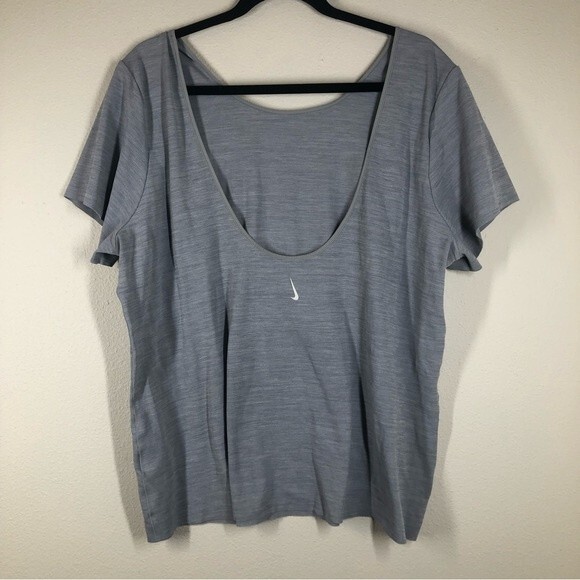 Nike Women's Yoga Luxe Short Sleeve Shirt Top Plus Size 1X DC5257-073 - Picture 2 of 6